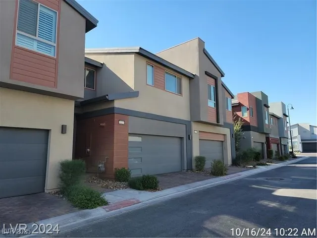 $450,000 | 3213 Bertonico Street, Henderson, NV 89044