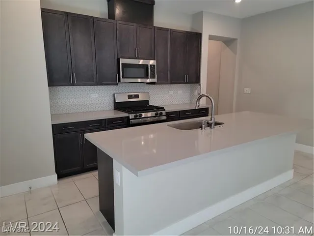 $450,000 | 3213 Bertonico Street, Henderson, NV 89044