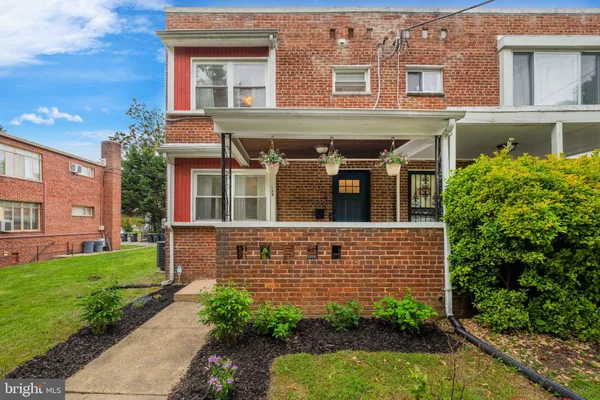 $3,600 | 139 Hawaii Avenue Northeast, Washington, DC 20011