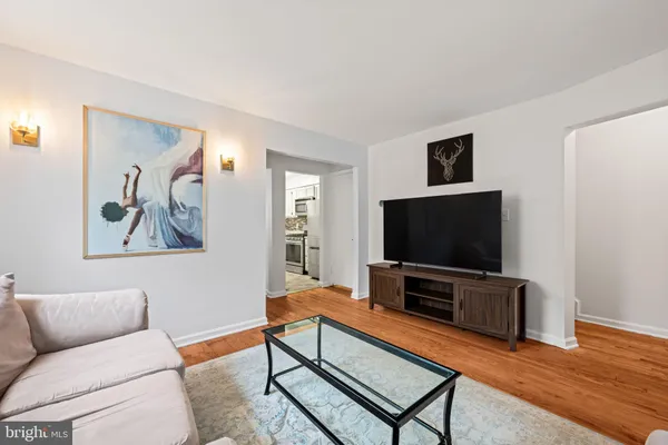$3,600 | 139 Hawaii Avenue Northeast, Washington, DC 20011