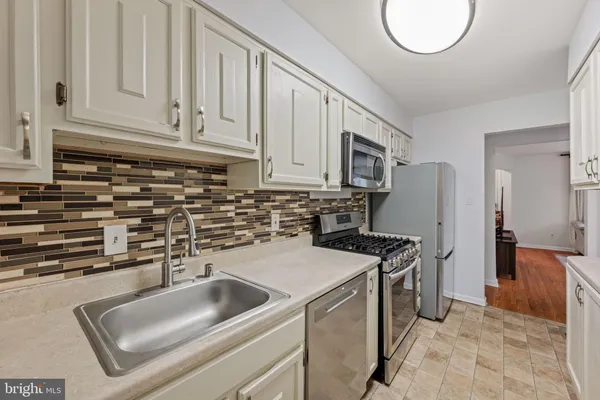 $3,600 | 139 Hawaii Avenue Northeast, Washington, DC 20011