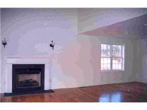 140 Madison Way, Unit 7 Manchester, NH 03109 - Photo 4 of 4 Gallery Image 4
