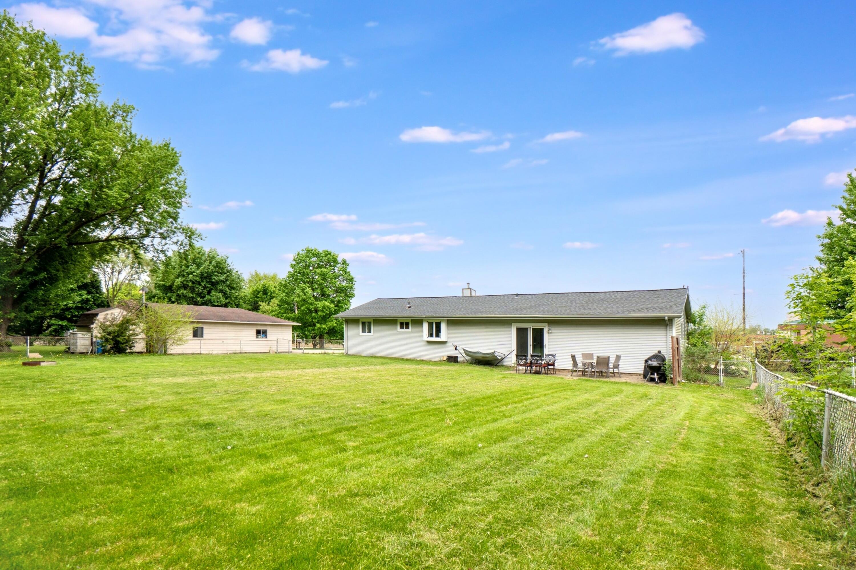 12479 Jennings Road Linden, MI 48451 - Photo 5 of 43 005_44