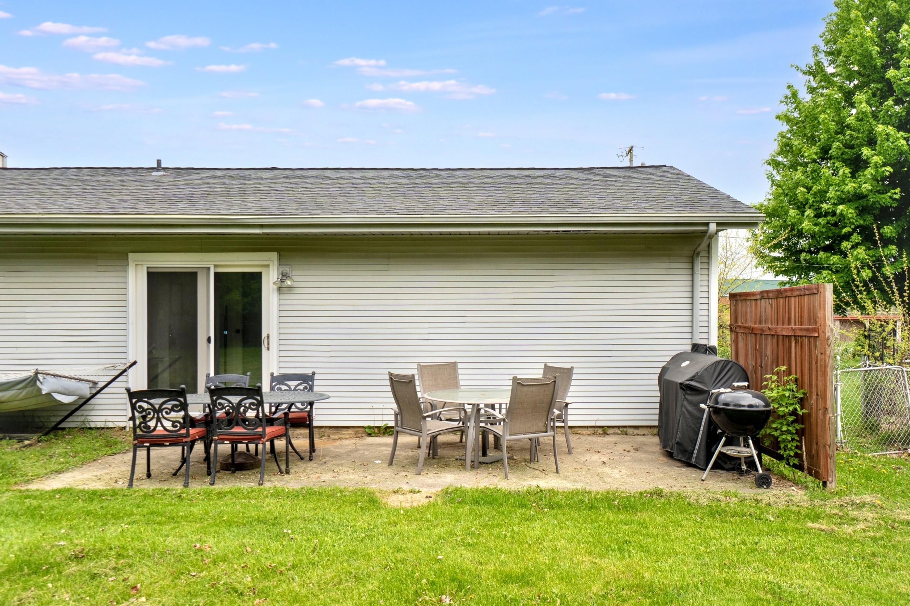 12479 Jennings Road Linden, MI 48451 - Photo 7 of 43 008_43