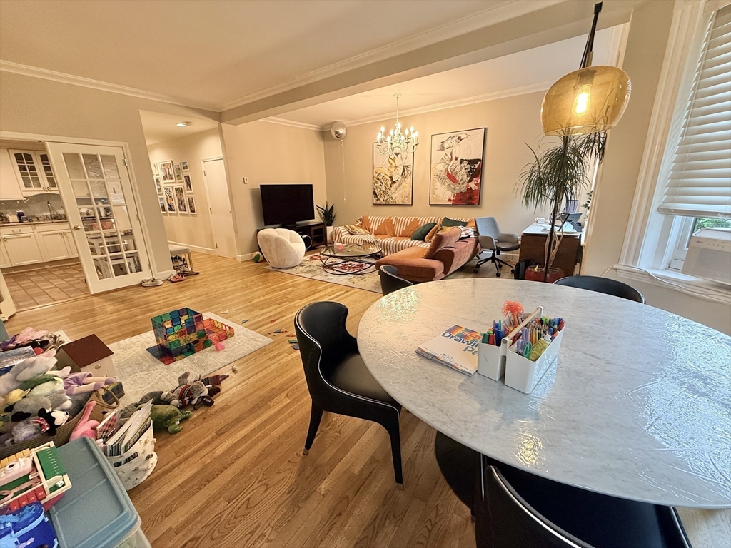 1083 Beacon Street, Unit 3 Brookline, MA 02446 - Photo 3 of 20