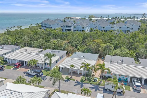 $6,750 | 914 Spanish Drive South, Unit 76, Longboat Key, FL 34228