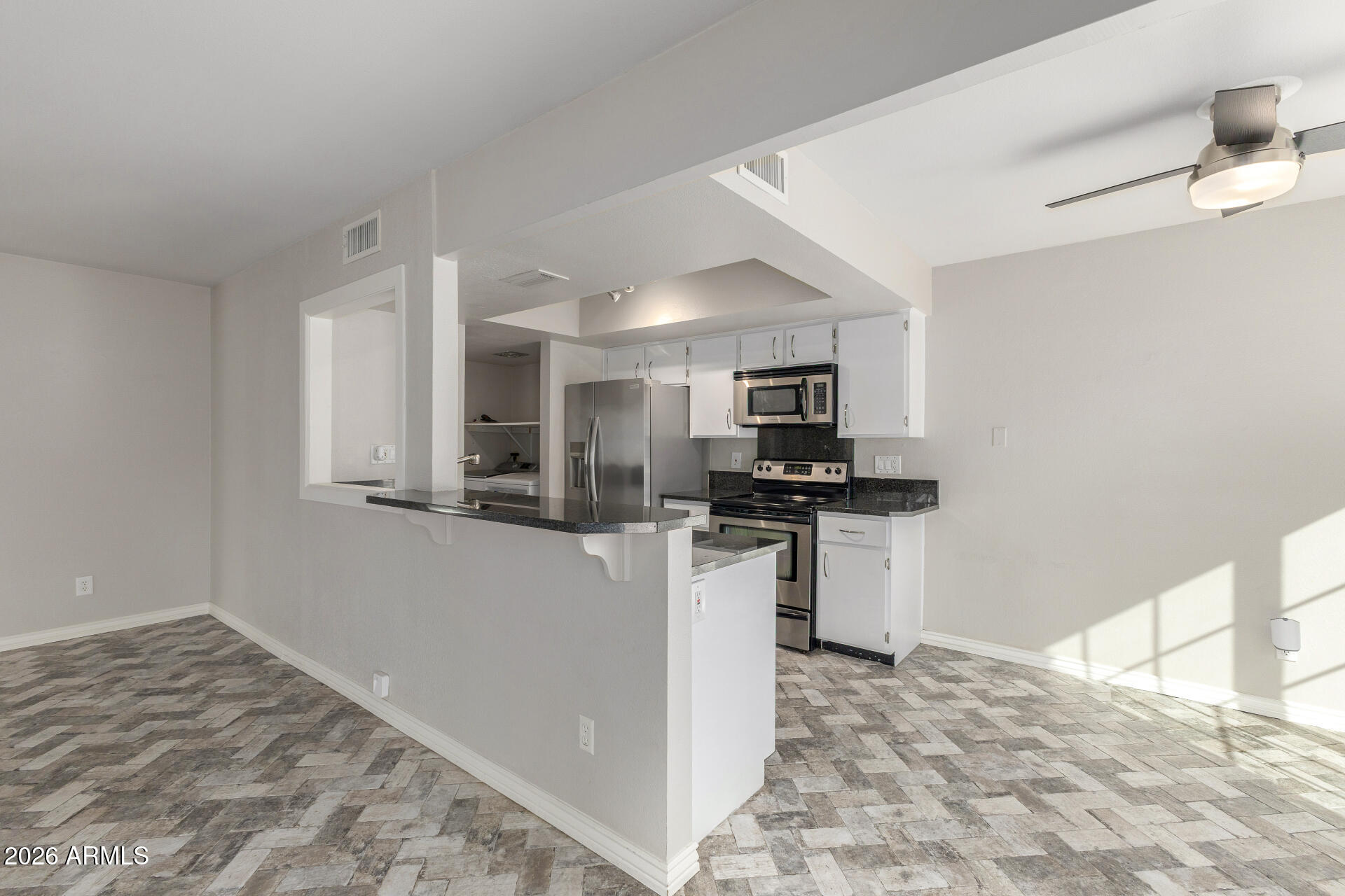 628 East Boca Raton Road Phoenix, AZ 85022 - Photo 12 of 34 Kitchen