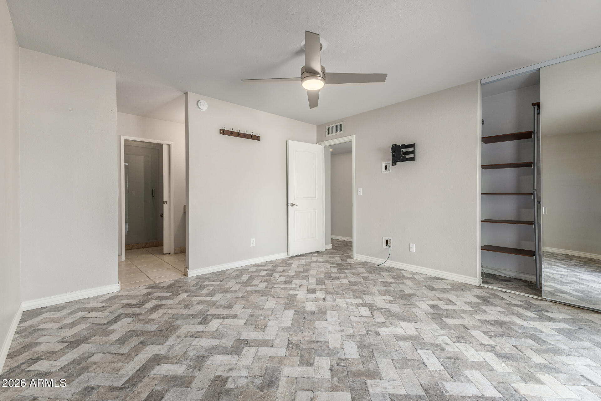 628 East Boca Raton Road Phoenix, AZ 85022 - Photo 18 of 34 Primary Bedroom