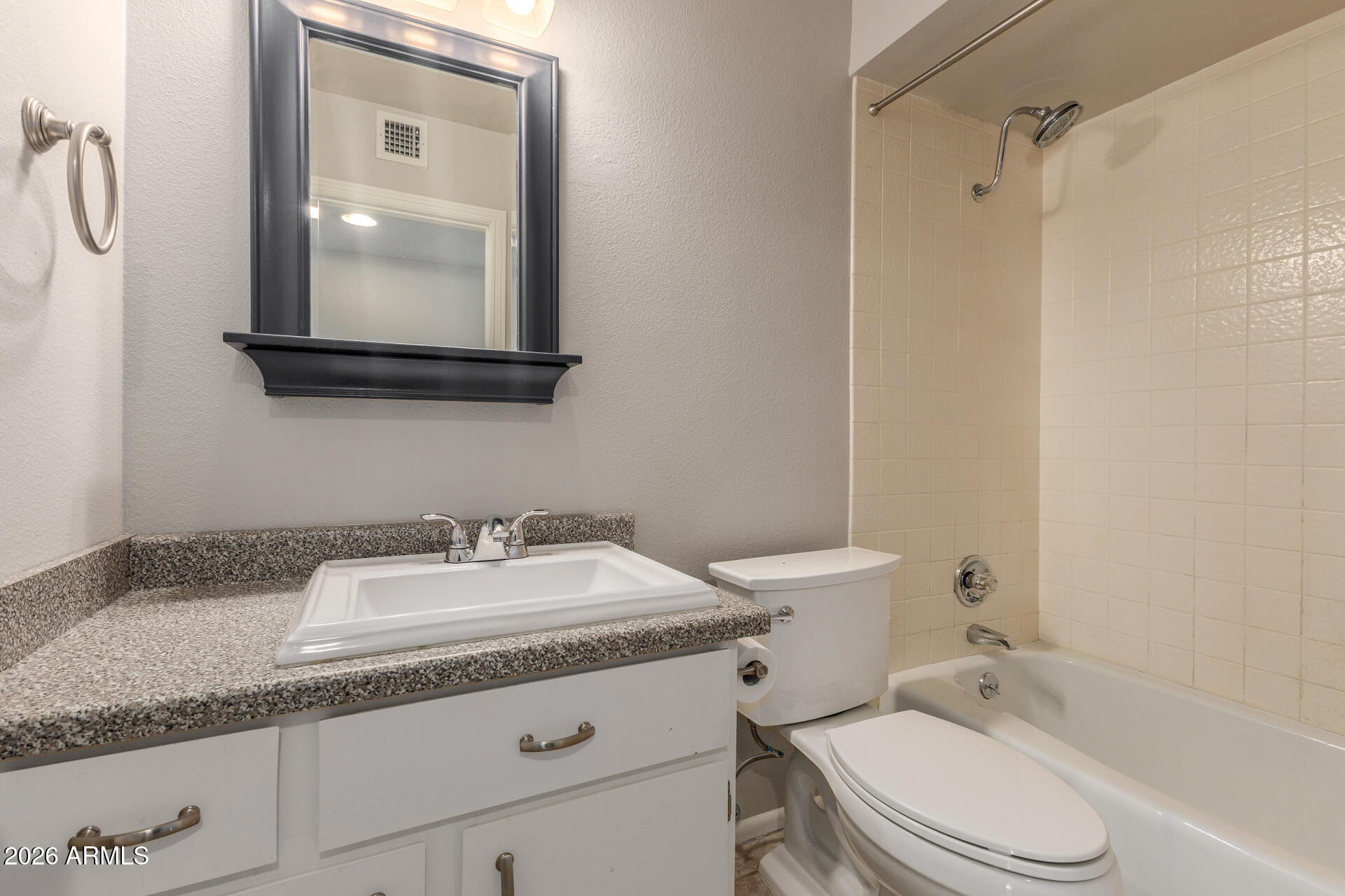 628 East Boca Raton Road Phoenix, AZ 85022 - Photo 24 of 34 Bathroom