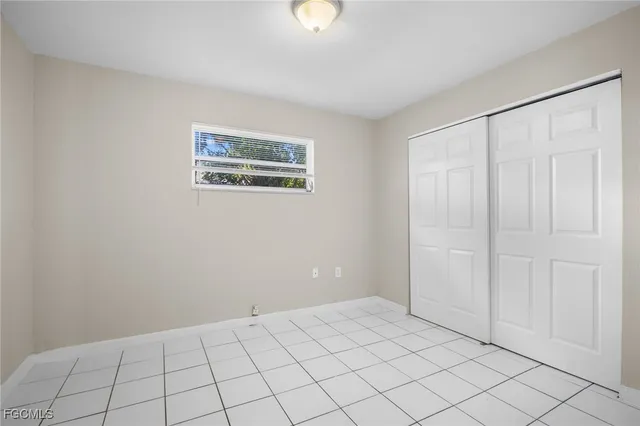 $1,200 | 1706 Cypress Drive, Fort Myers, FL 33907