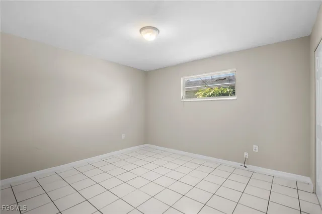 $1,200 | 1706 Cypress Drive, Fort Myers, FL 33907