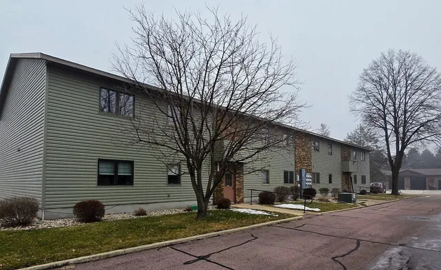 $65,000 | 612 7th Street Northeast, Unit 6, Pipestone, MN 56164