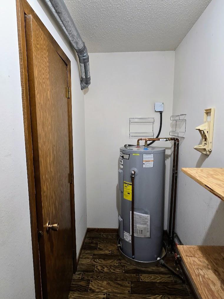 612 7th Street Northeast, Unit 6 Pipestone, MN 56164 - Photo 12 of 26