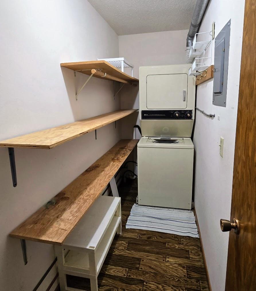 612 7th Street Northeast, Unit 6 Pipestone, MN 56164 - Photo 14 of 26