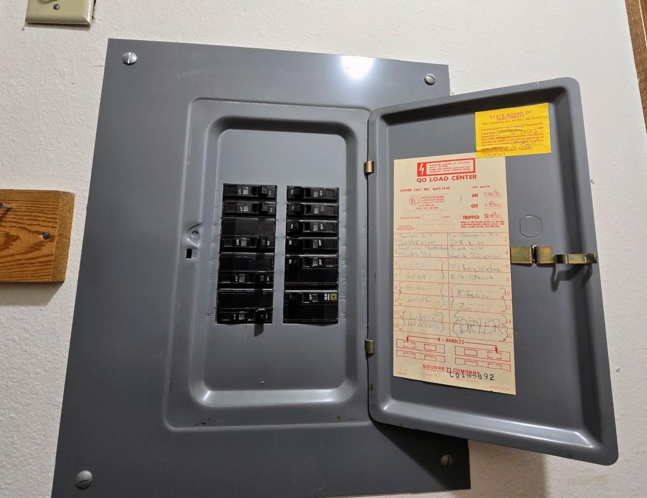 612 7th Street Northeast, Unit 6 Pipestone, MN 56164 - Photo 15 of 26