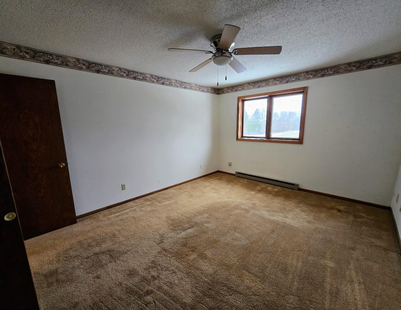 612 7th Street Northeast, Unit 6 Pipestone, MN 56164 - Photo 20 of 26