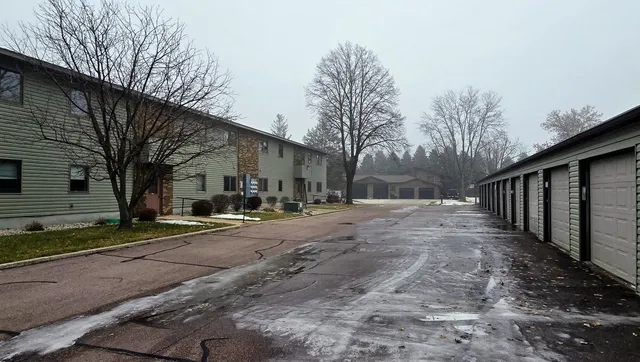 $65,000 | 612 7th Street Northeast, Unit 6, Pipestone, MN 56164