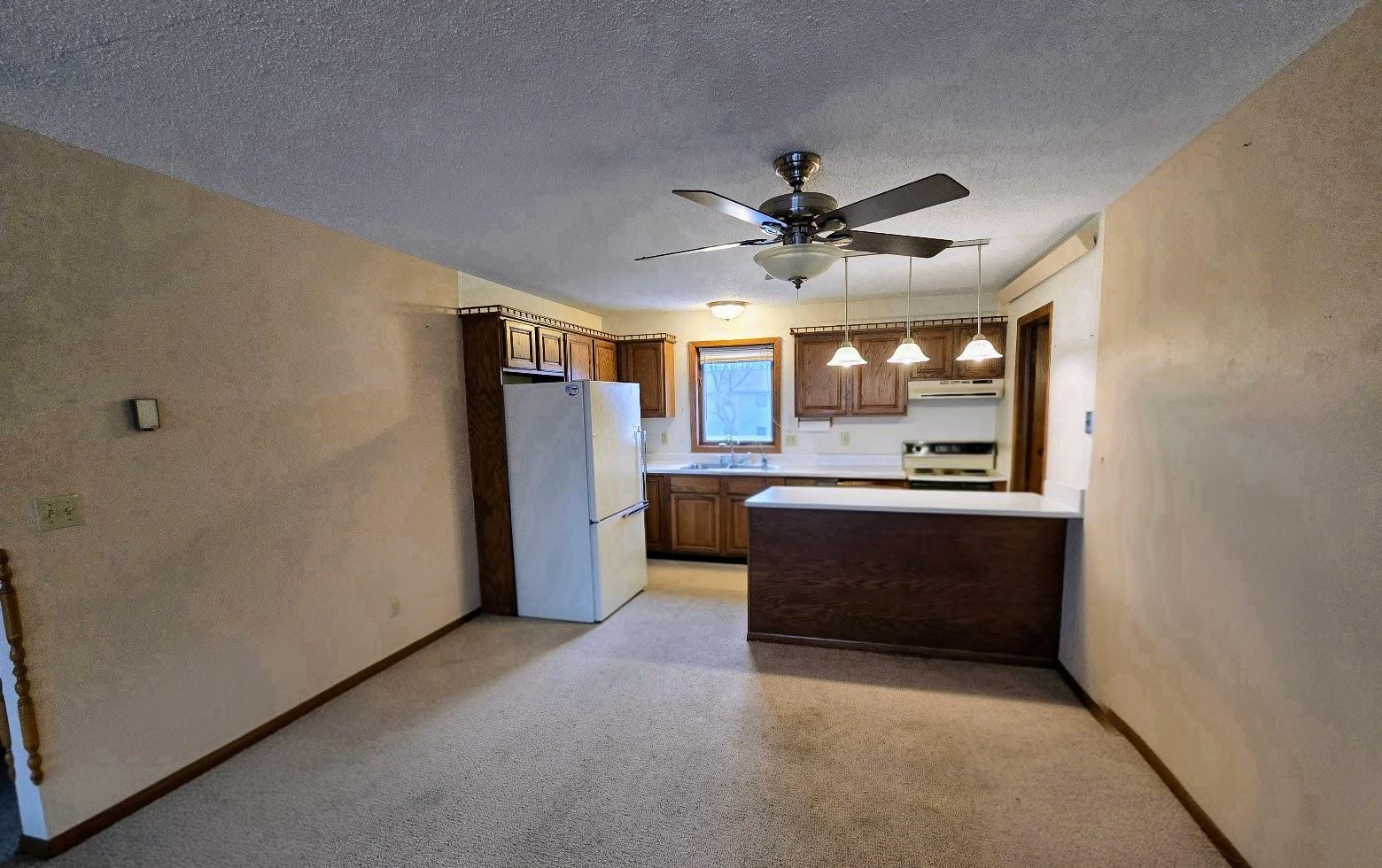612 7th Street Northeast, Unit 6 Pipestone, MN 56164 - Photo 6 of 26