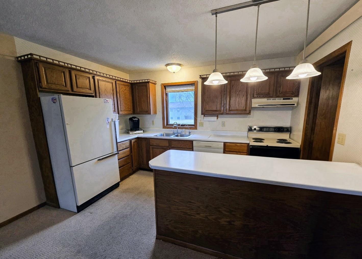 612 7th Street Northeast, Unit 6 Pipestone, MN 56164 - Photo 7 of 26