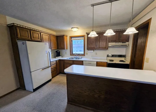 $65,000 | 612 7th Street Northeast, Unit 6, Pipestone, MN 56164