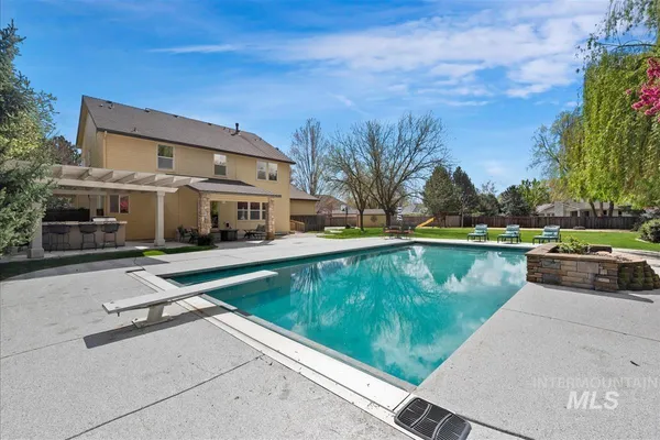 $1,249,000 | 2063 North Parkforest Way, Eagle, ID 83616