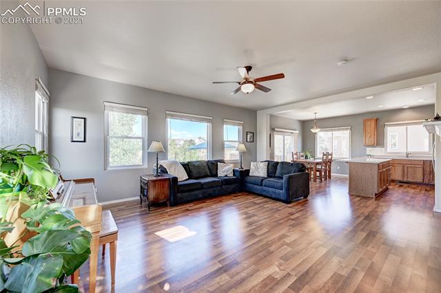 10 Avocet Loop Colorado Springs, CO 80921 - Photo 5 of 46 Gallery Image 5