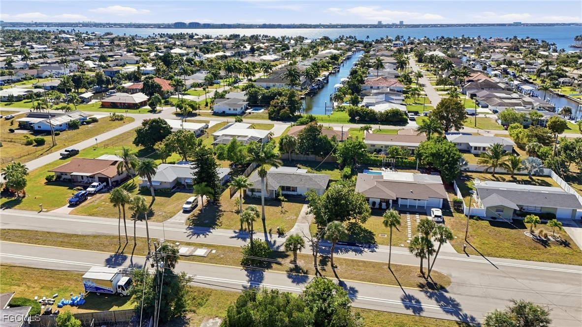 446 El Dorado Parkway East Cape Coral, FL 33904 - Photo 34 of 50