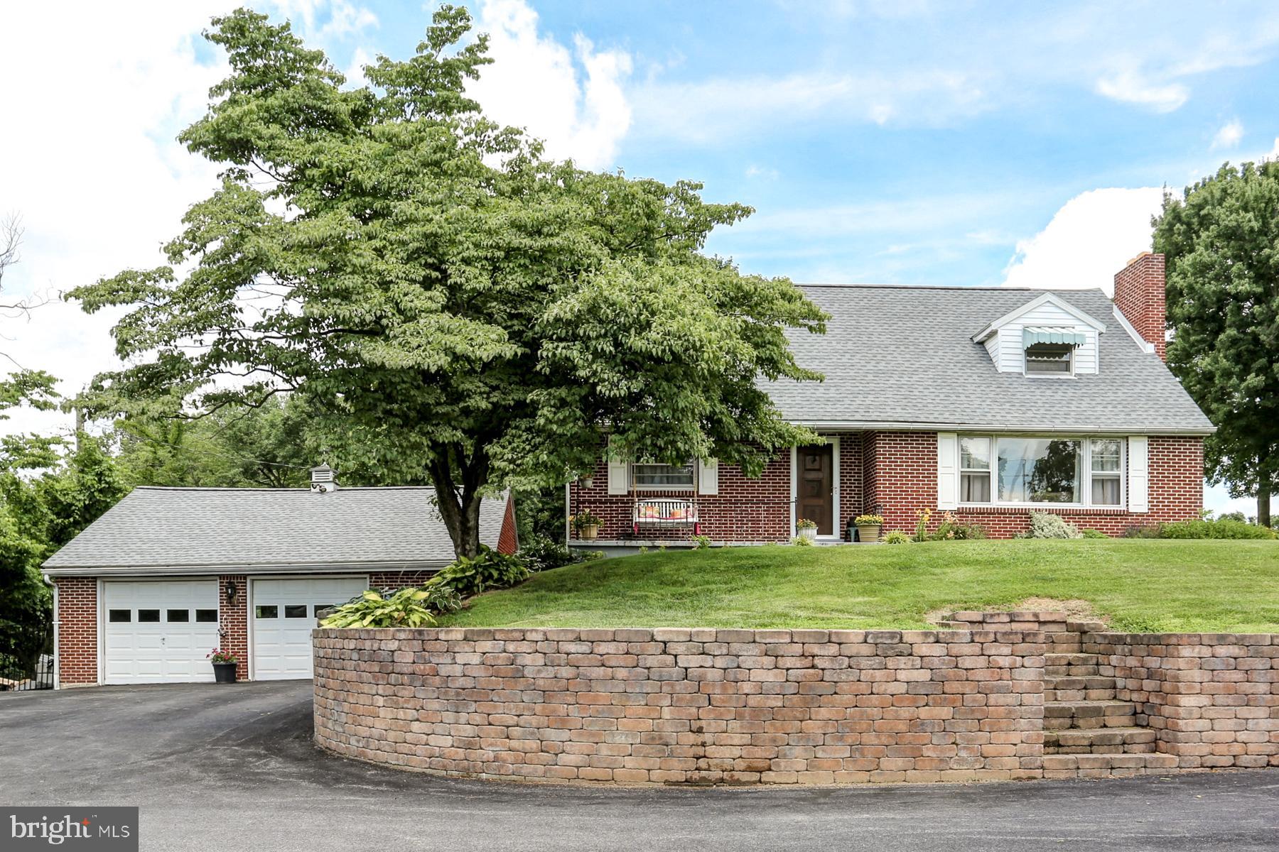 1377 Colebrook Road Middletown, PA 17057 - Photo 5 of 59 Gallery Image 5