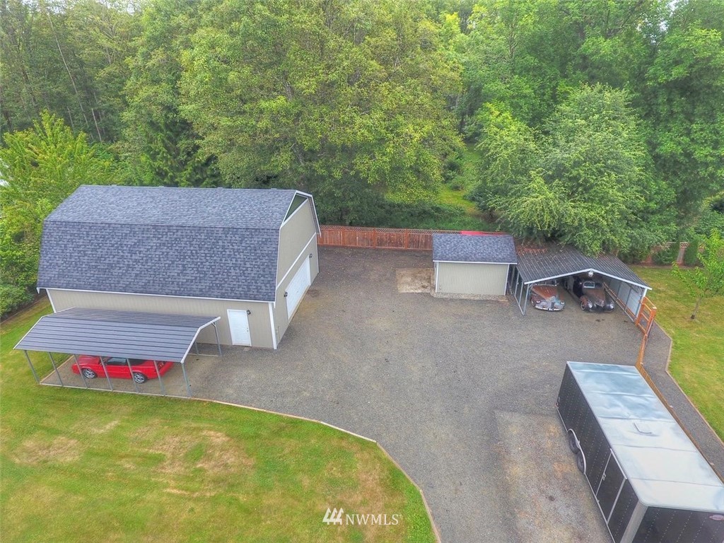 3602 Wiggins Road Southeast Olympia, WA 98501 - Photo 4 of 25 Gallery Image 4