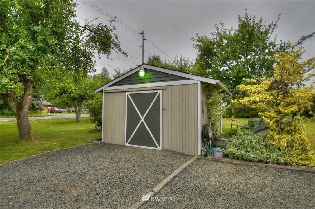 3602 Wiggins Road Southeast Olympia, WA 98501 - Photo 6 of 25 Gallery Image 6
