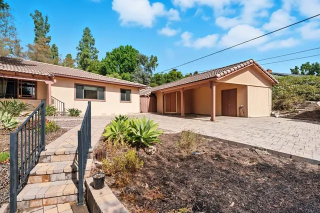 $1,375,000 | 11724 Shadow Valley Road, El Cajon, CA 92020