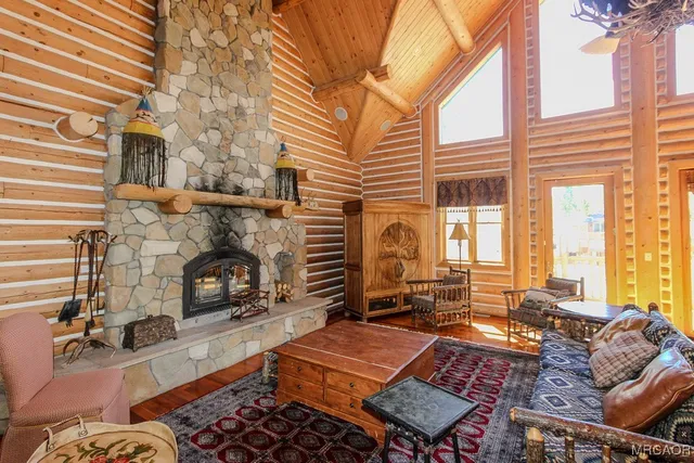 $3,500 | 42843 Eagles Flight Place, Big Bear Lake, CA 92315