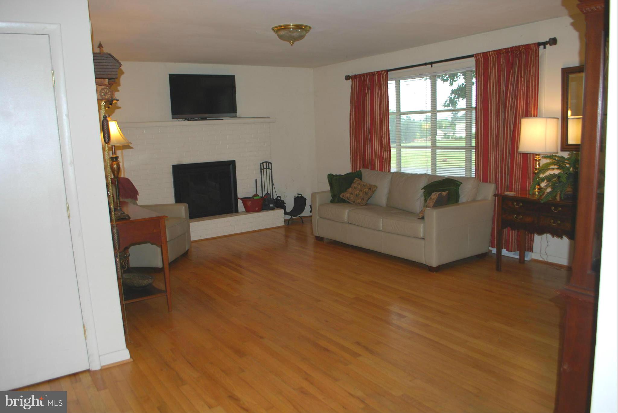 2387 Nestle Quarry Road Falling Waters, WV 25419 - Photo 7 of 30 Living Room