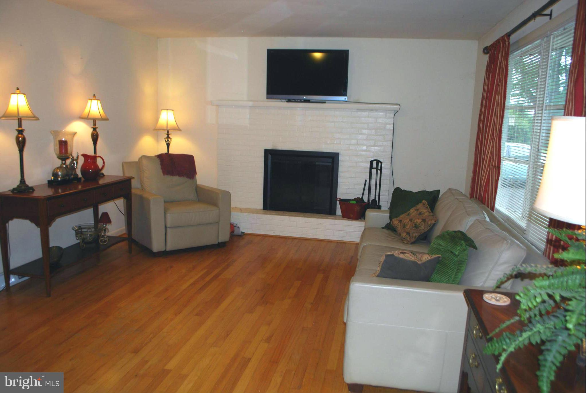 2387 Nestle Quarry Road Falling Waters, WV 25419 - Photo 8 of 30 Living Room