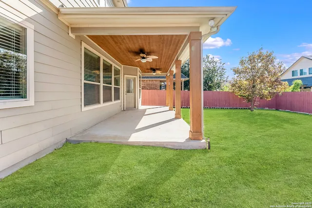 a front view of house with yard