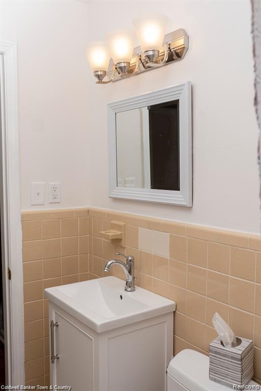 21260 Ridgedale Street Oak Park, MI 48237 - Photo 20 of 23
