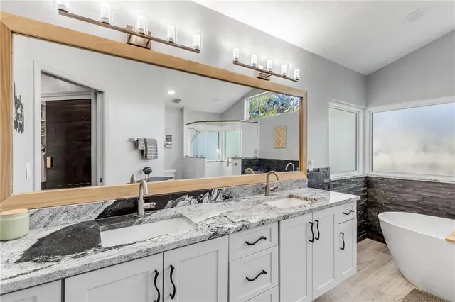 $695,000 | 52 Cambridge Trace, Ormond Beach, FL 32174