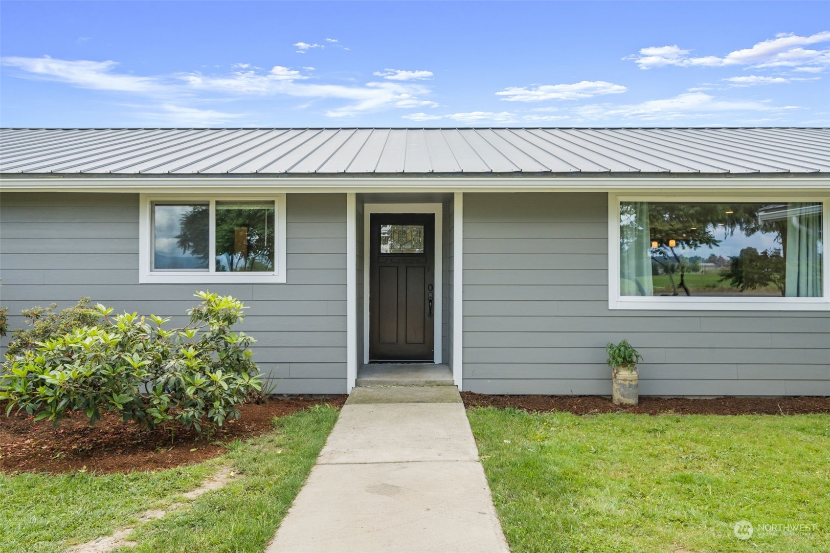 4263 Morgan Road Sumas, WA 98295 - Photo 3 of 40