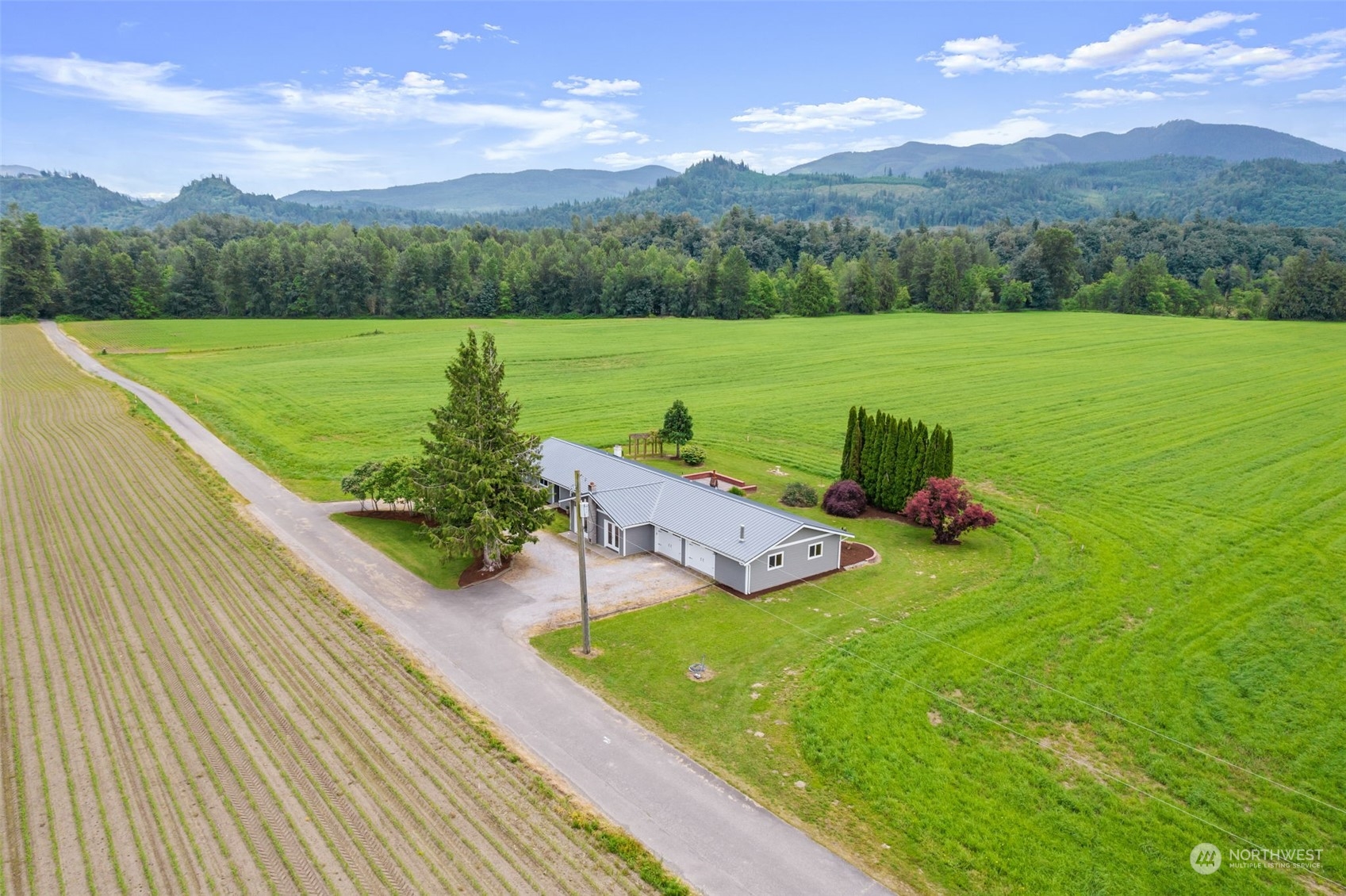 4263 Morgan Road Sumas, WA 98295 - Photo 32 of 40