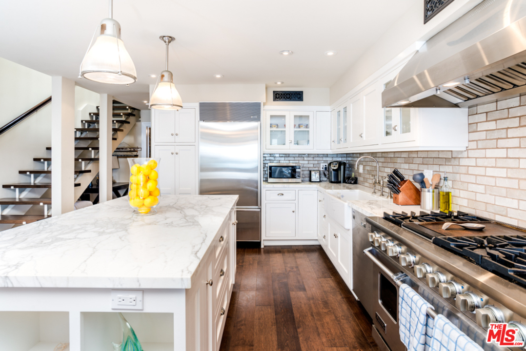 20552 Pacific Coast Highway Malibu, CA 90265 - Photo 13 of 23