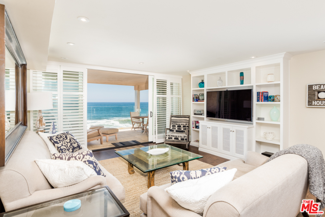 20552 Pacific Coast Highway Malibu, CA 90265 - Photo 4 of 23