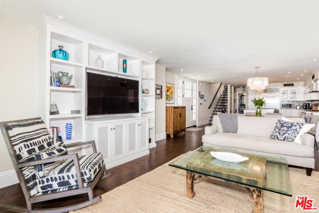 20552 Pacific Coast Highway Malibu, CA 90265 - Photo 8 of 23