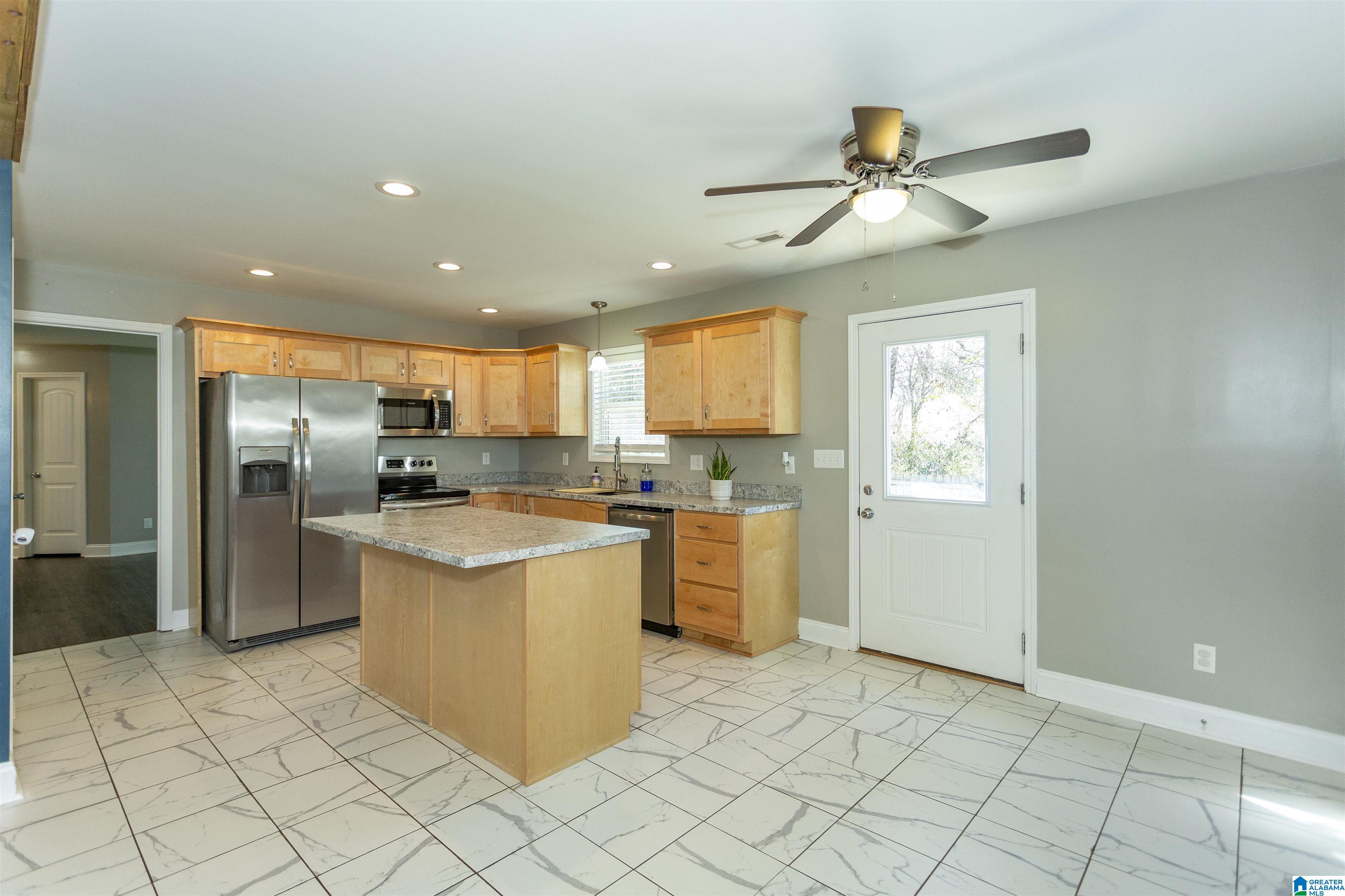 337 Central Avenue Oneonta, AL 35121 - Photo 35 of 46