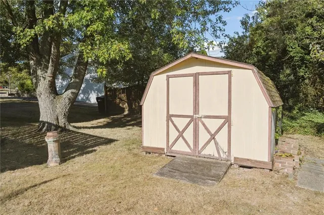 $325,000 | 129 Kings Drive, Monaca, PA 15061