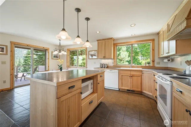 $879,000 | 20673 Miracle Mile, Leavenworth, WA 98826