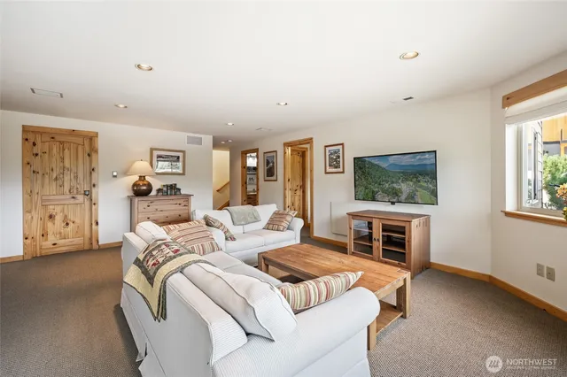 $879,000 | 20673 Miracle Mile, Leavenworth, WA 98826