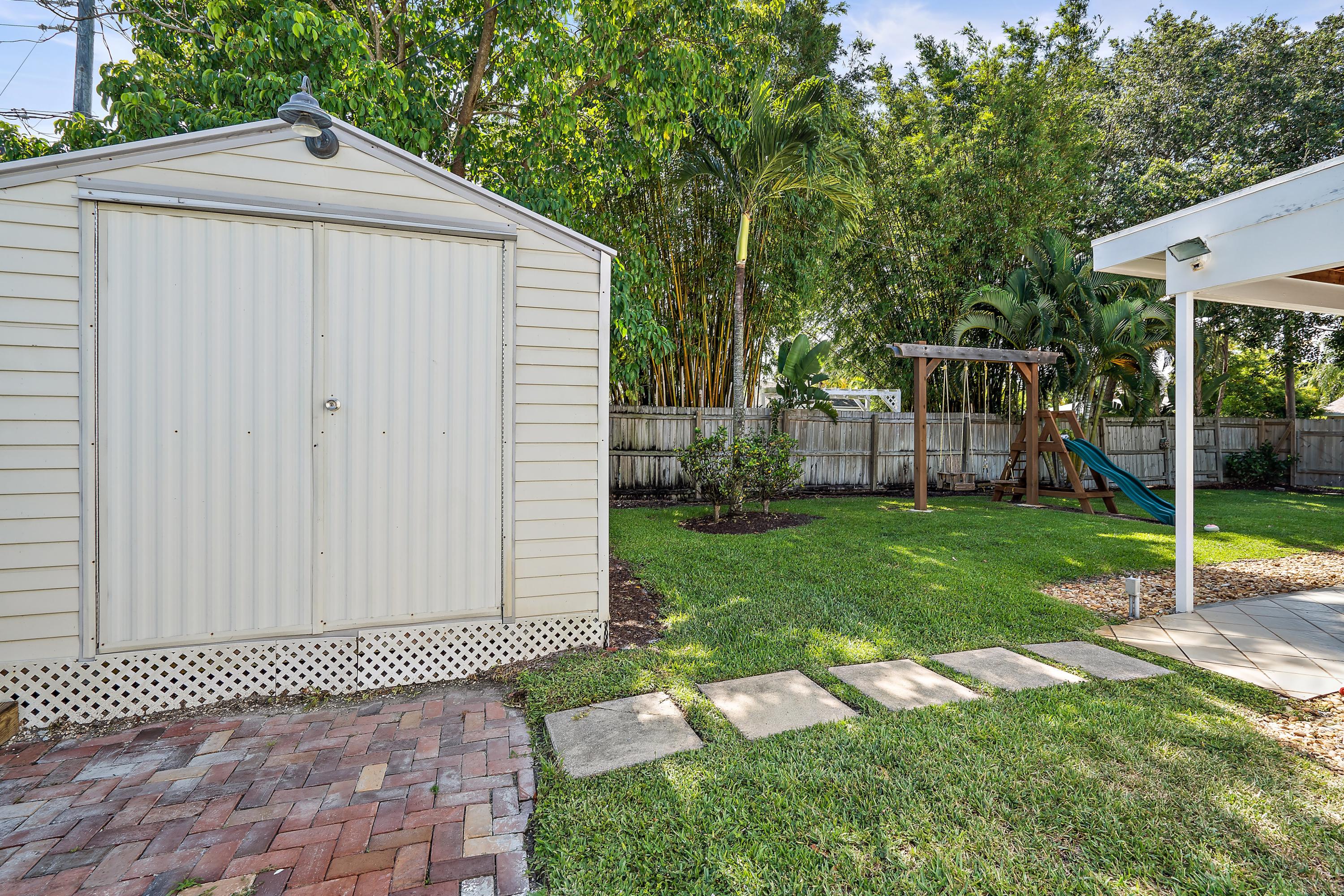 1606 Kingsley Road Jupiter, FL 33469 - Photo 36 of 48 009-1606KingsleyRd-Jupiter-FL-full