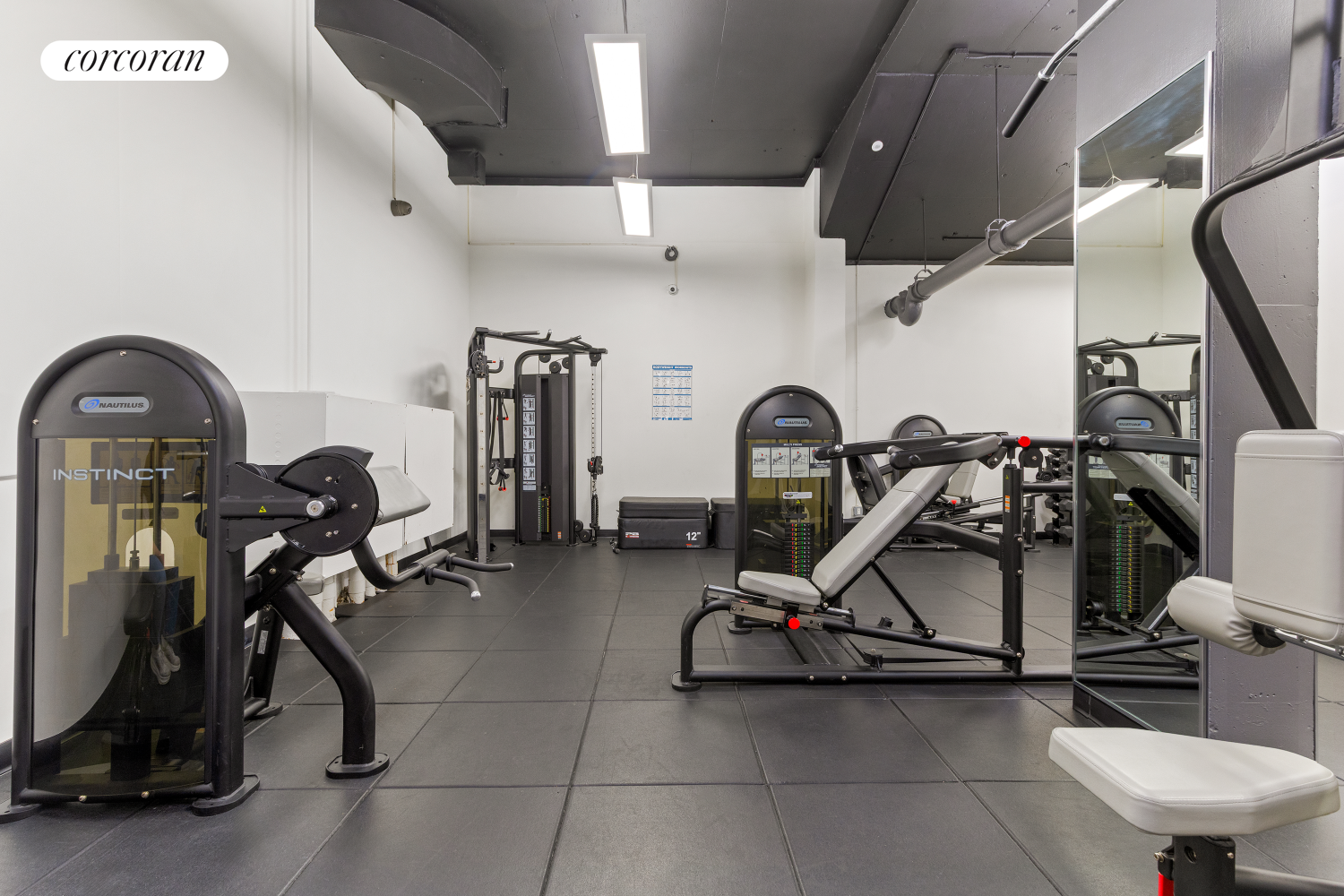 625 Main Street, Unit 643 Manhattan, NY 10044 - Photo 11 of 15 a view of a room with gym equipment