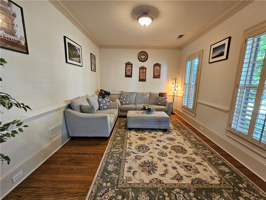 10924 Waters Road Alpharetta, GA 30022 - Photo 3 of 44 Gallery Image 3