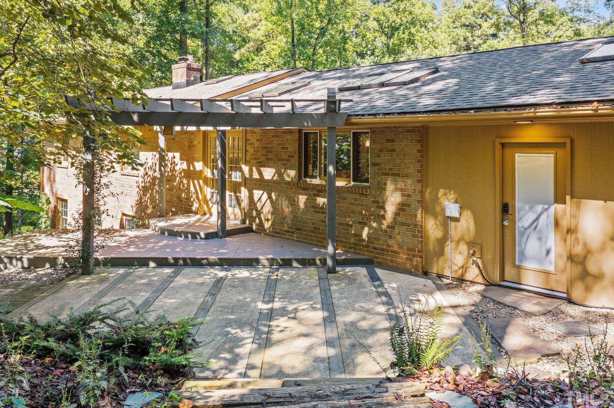 4211 Juniper Street Raleigh, NC 27612 - Photo 4 of 30